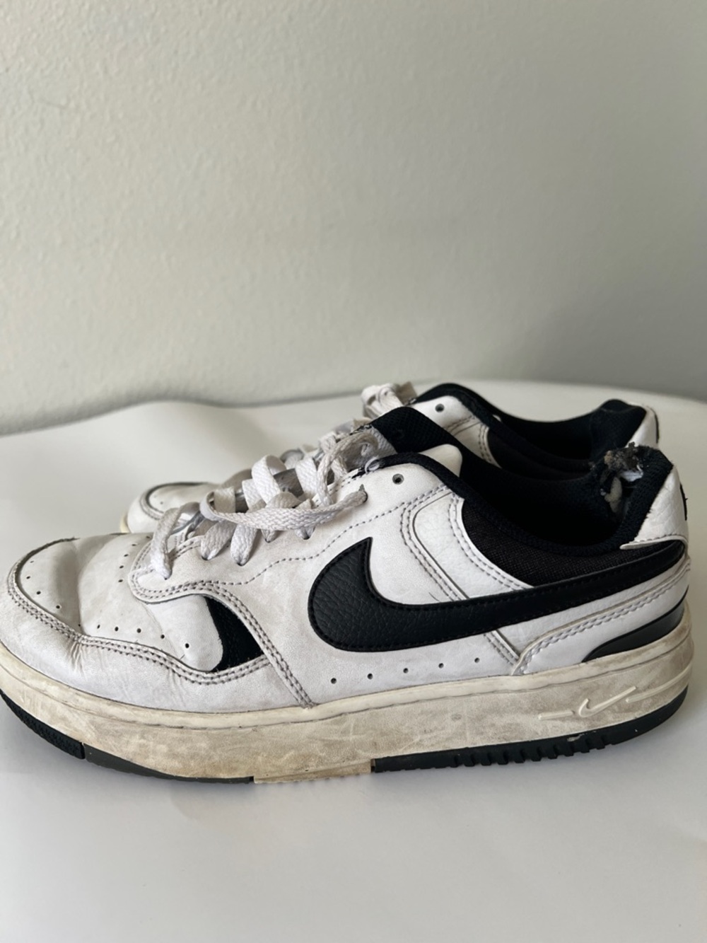 Nike Gamma Force  White and Black Retro Low-Top Sneakers